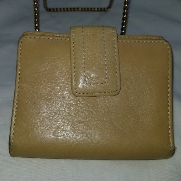 Fossil Handbags - a9,474 Fossil Yellow Leather Wallet